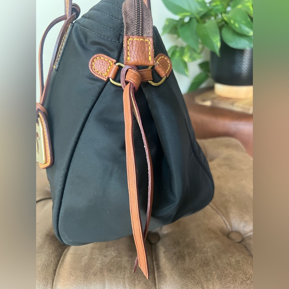 DOONEY & BOURKE Black Nylon With Brown Leather Trim Shoulder Bag - Picture 8 of 16